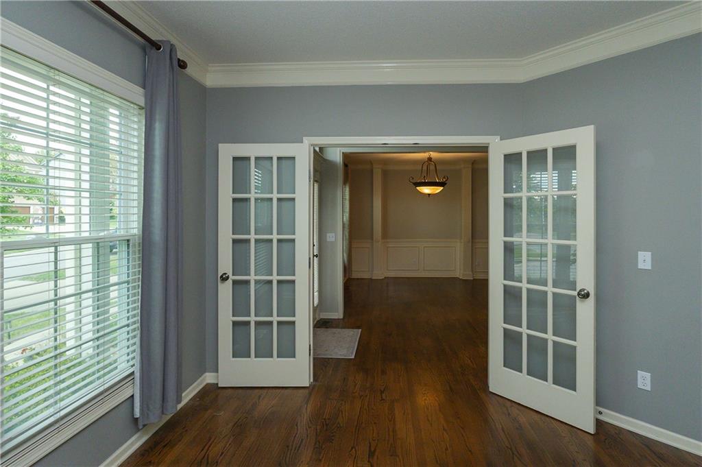 5831 Theden Street Property Photo 13