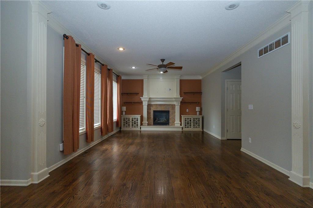 5831 Theden Street Property Photo 15