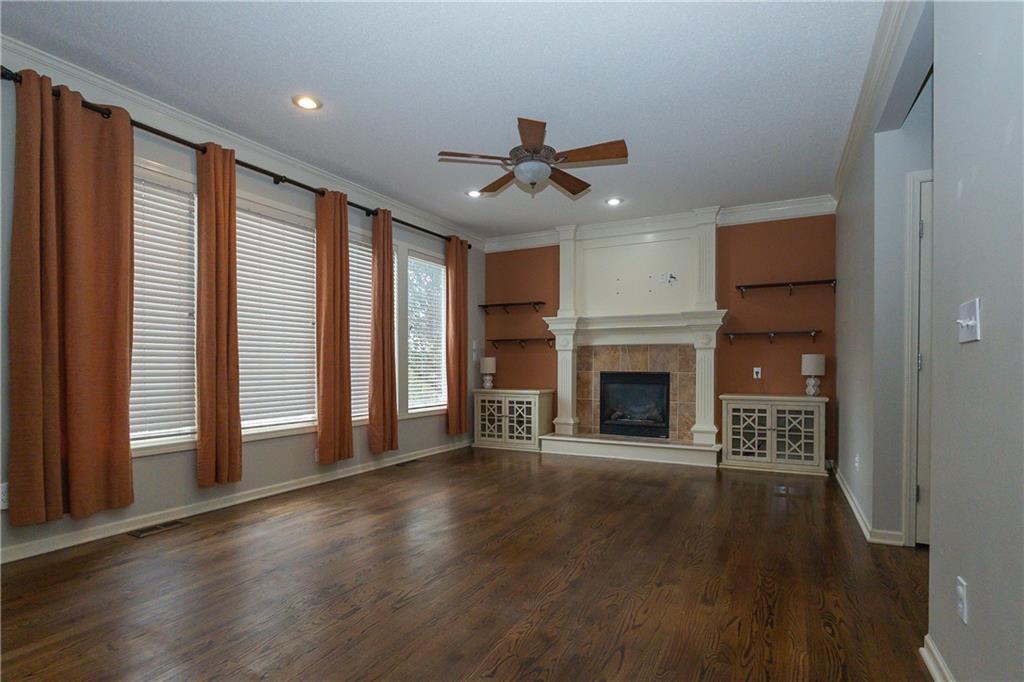 5831 Theden Street Property Photo 16