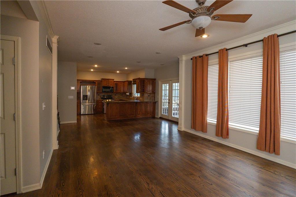 5831 Theden Street Property Photo 17