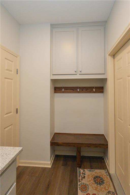 5831 Theden Street Property Photo 23