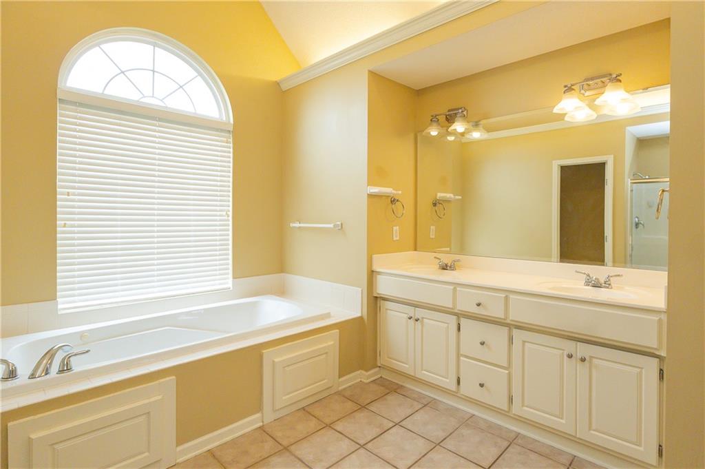 5831 Theden Street Property Photo 47