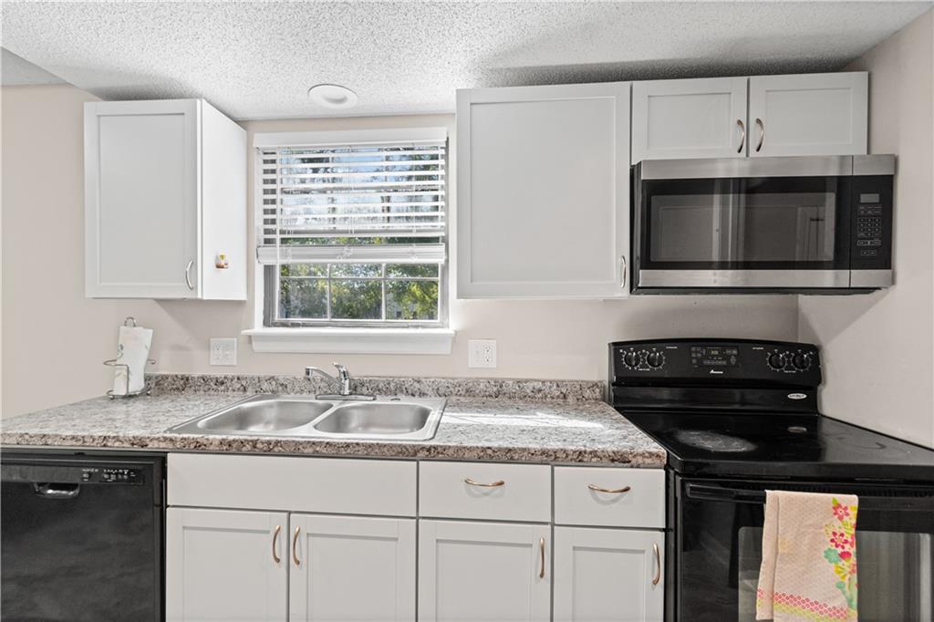 10814 Haskins Street Property Photo 7