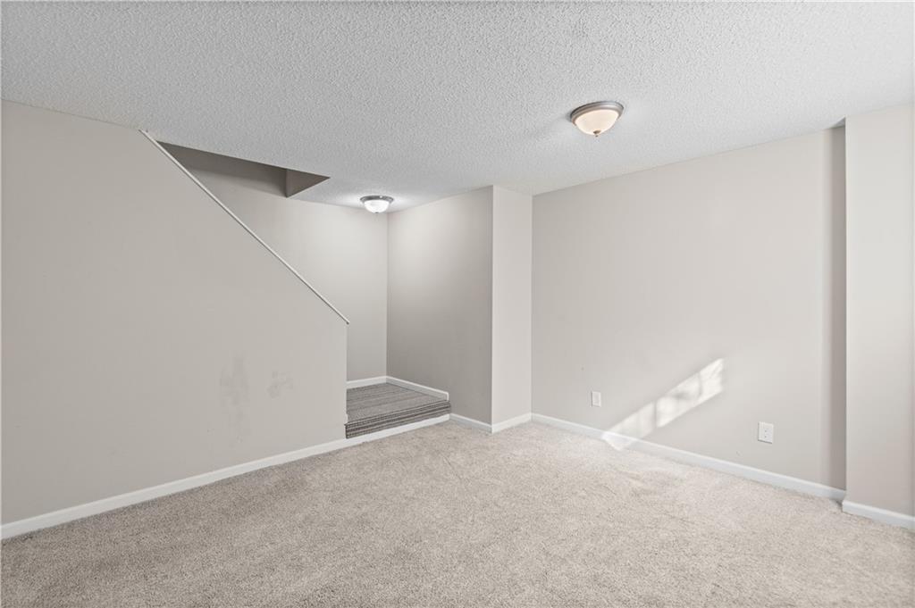 10814 Haskins Street Property Photo 24