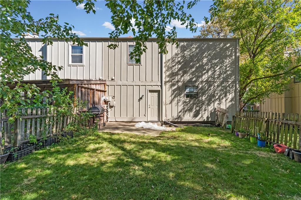 10814 Haskins Street Property Photo 28