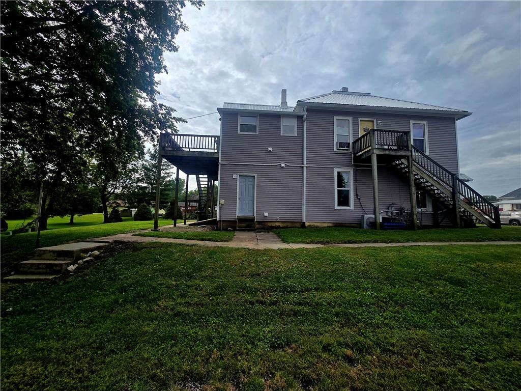 301 S Water Street Property Photo 3