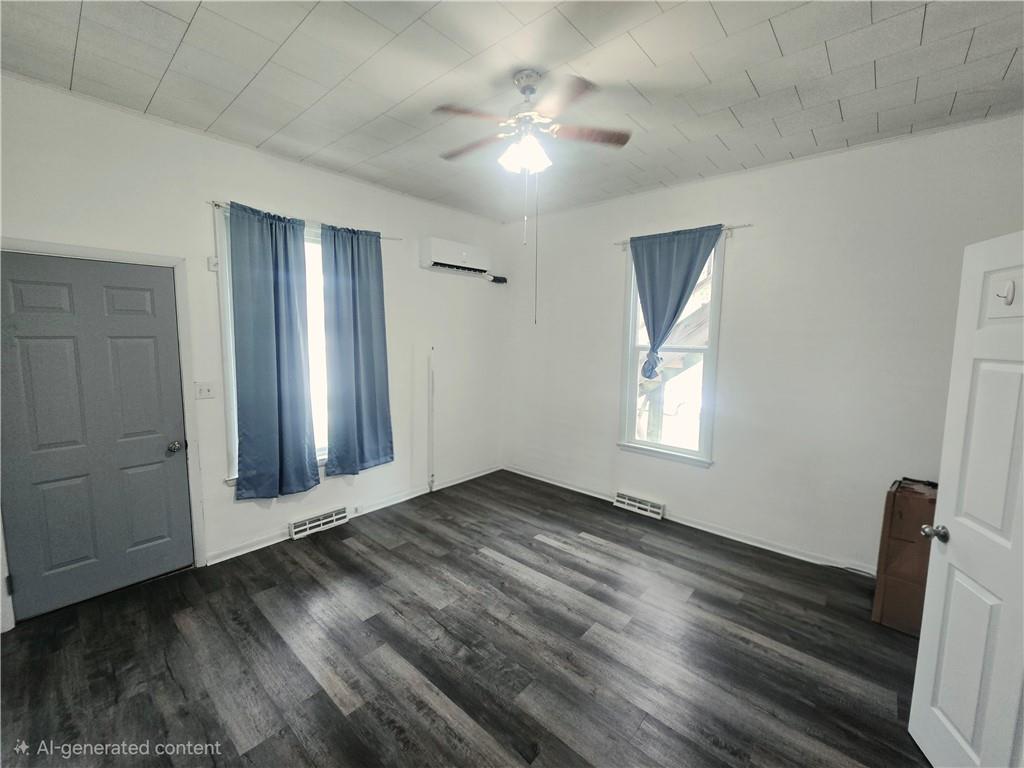 301 S Water Street Property Photo 13