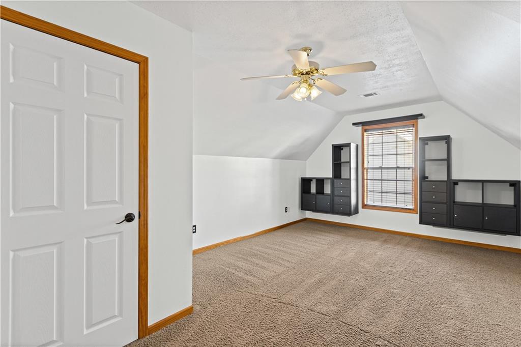 7416 N Mckinley Avenue Property Photo 19