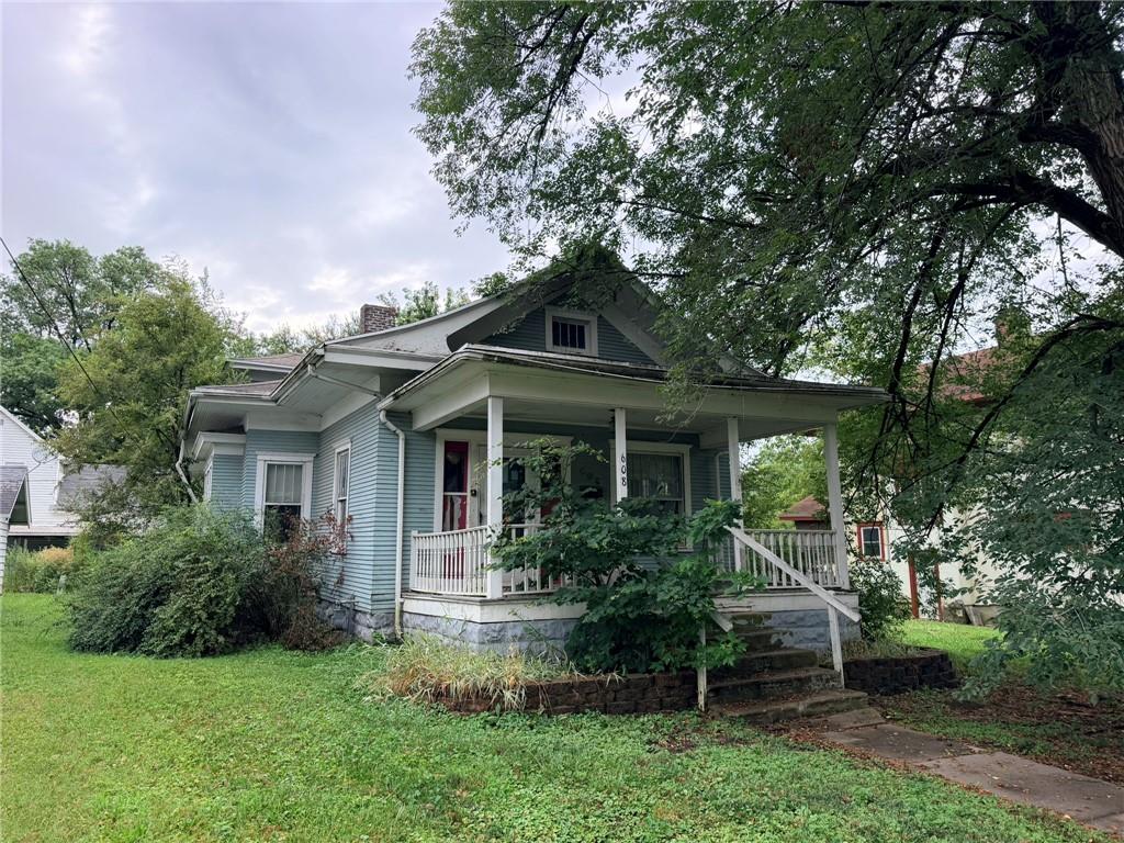 608 Linn Street Property Photo 1