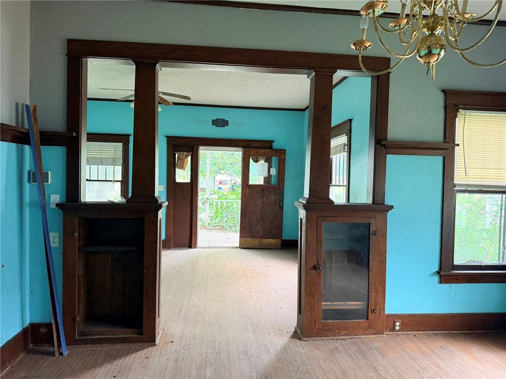 608 Linn Street Property Photo 4