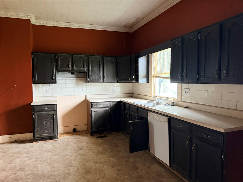 608 Linn Street Property Photo 6