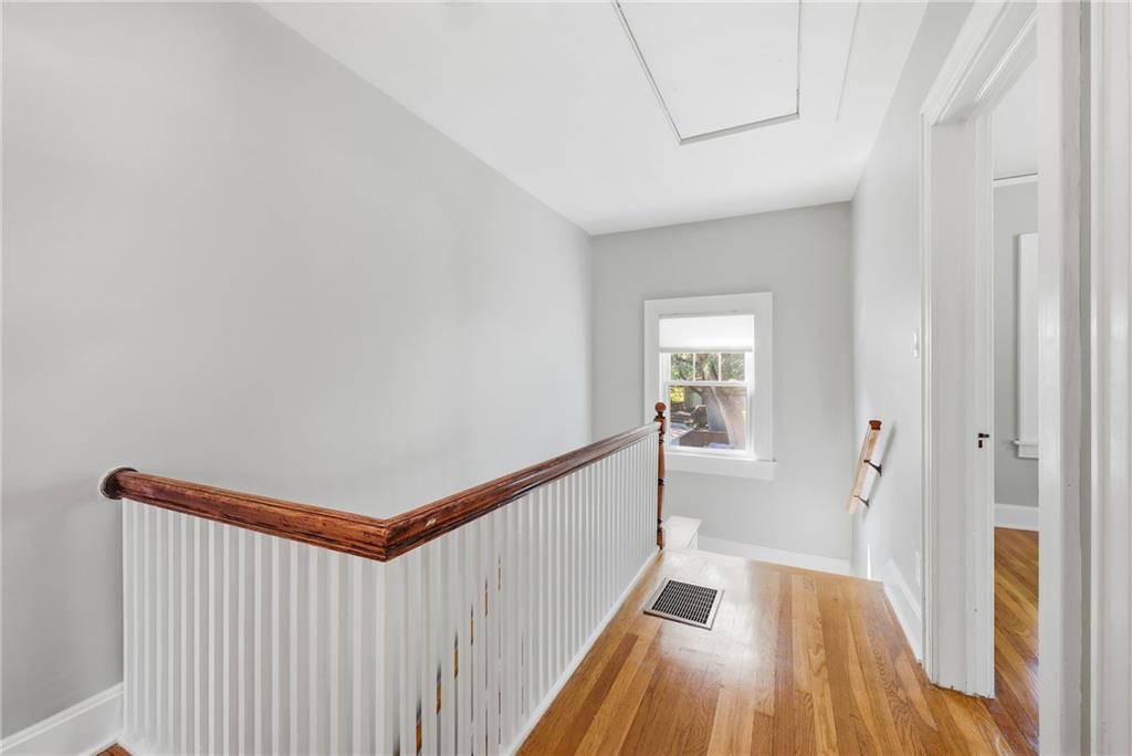 6124 Oak Street Property Photo 25