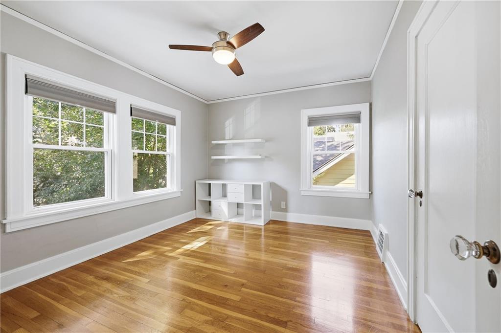 6124 Oak Street Property Photo 31