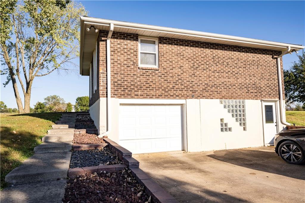 11409 E 261st Street Property Photo 16