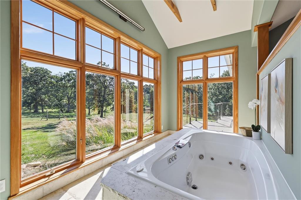 560 E 1909 Road Property Photo 29