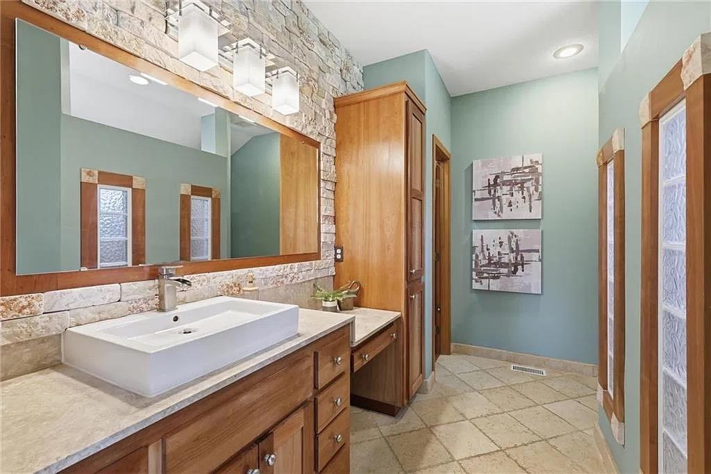 560 E 1909 Road Property Photo 38