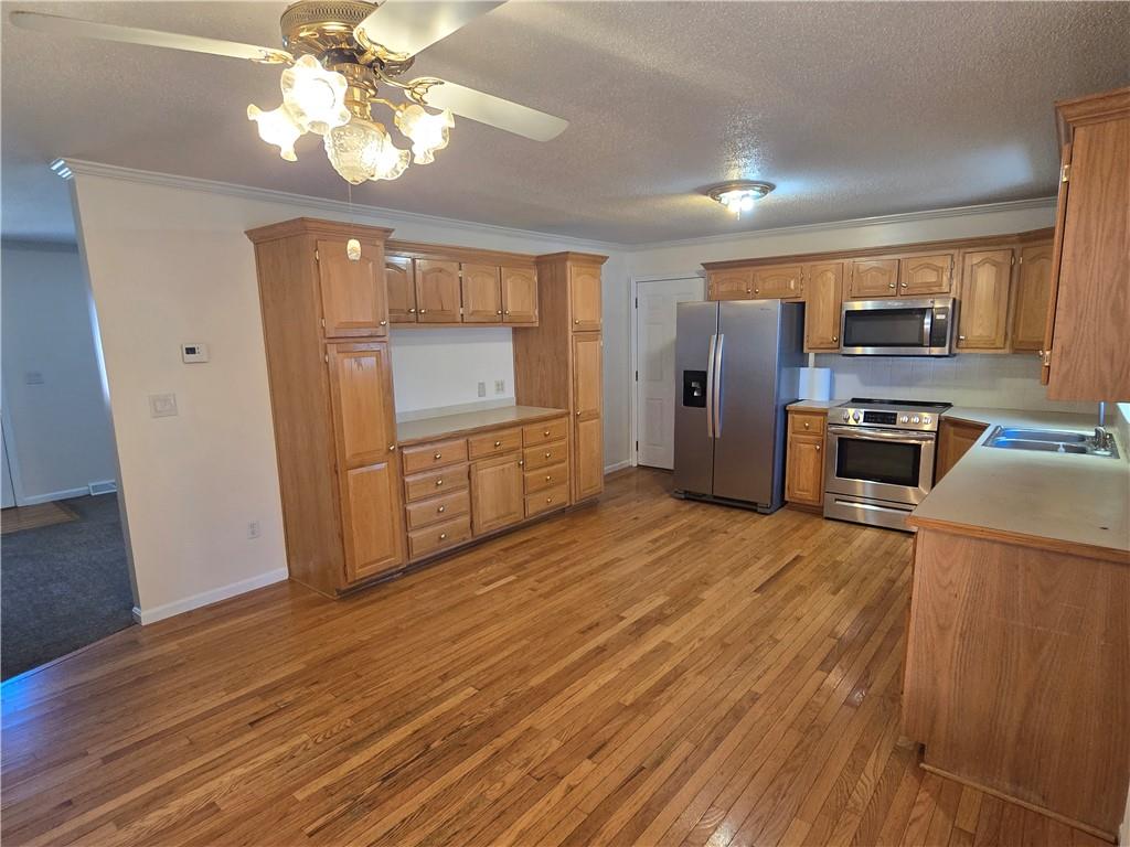 205 S Craig Street Property Photo 11