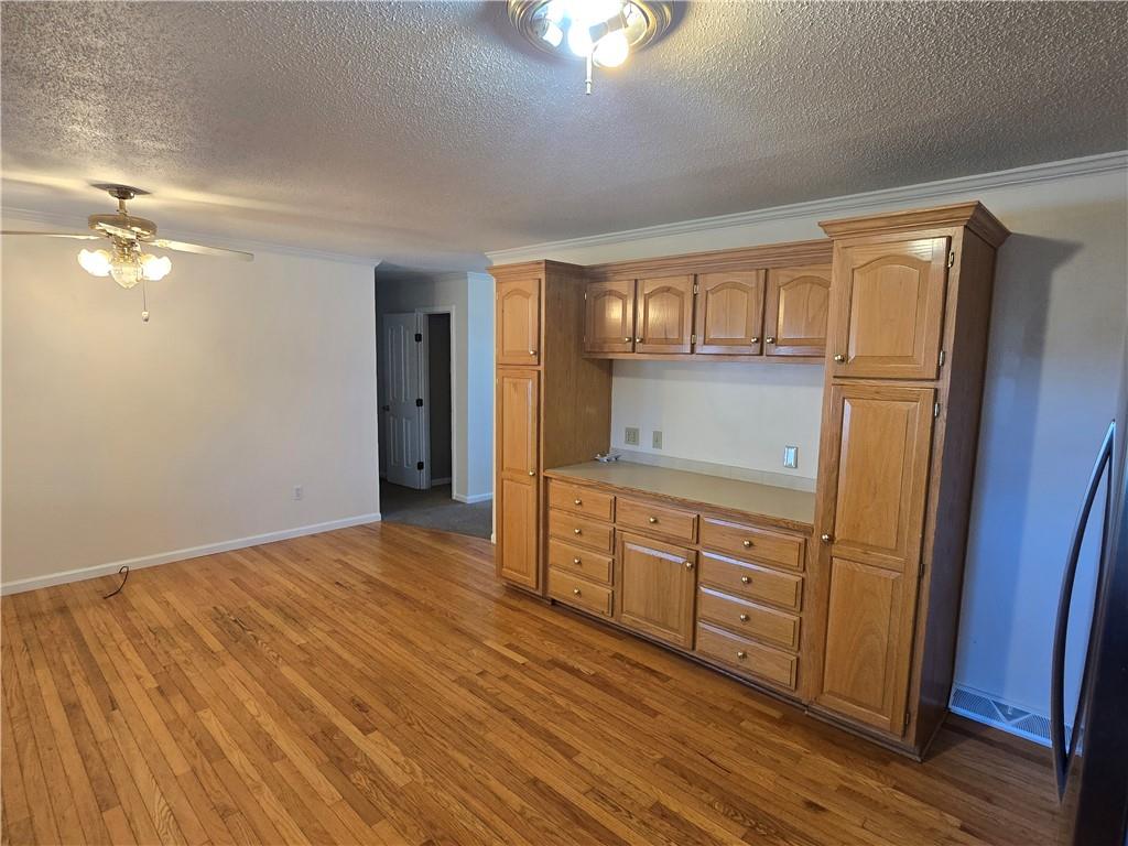 205 S Craig Street Property Photo 12