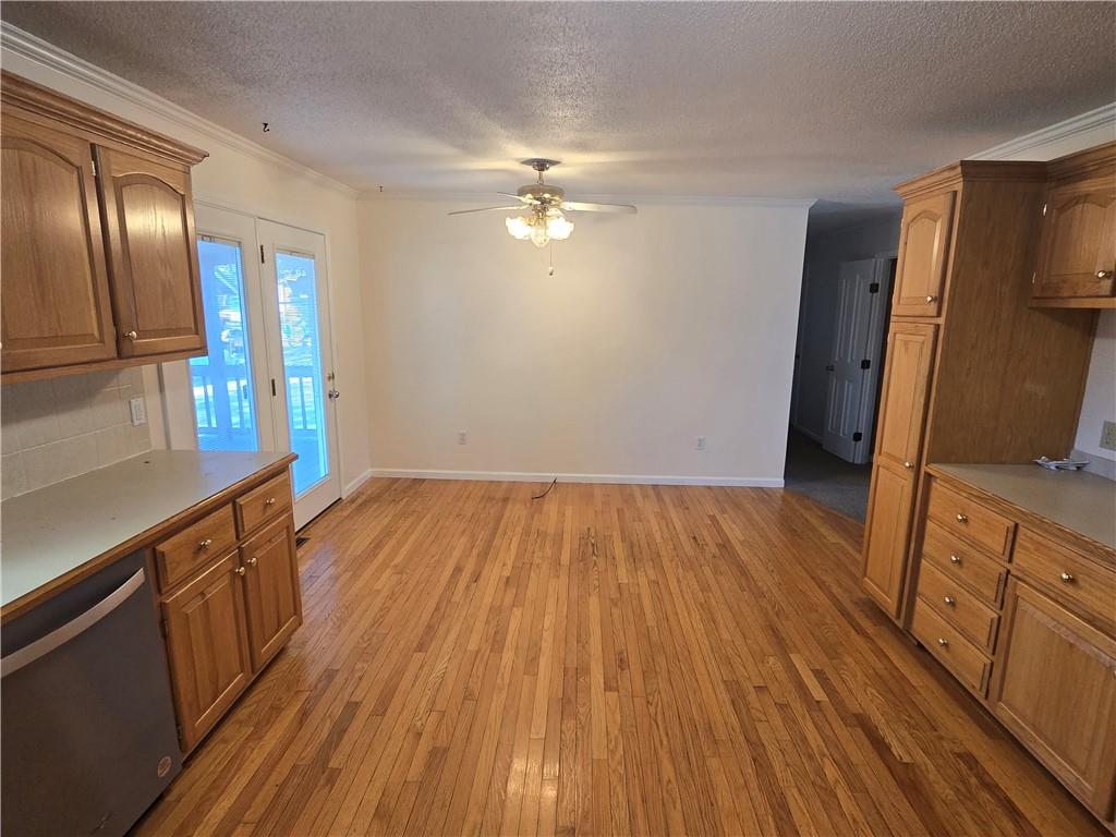 205 S Craig Street Property Photo 13
