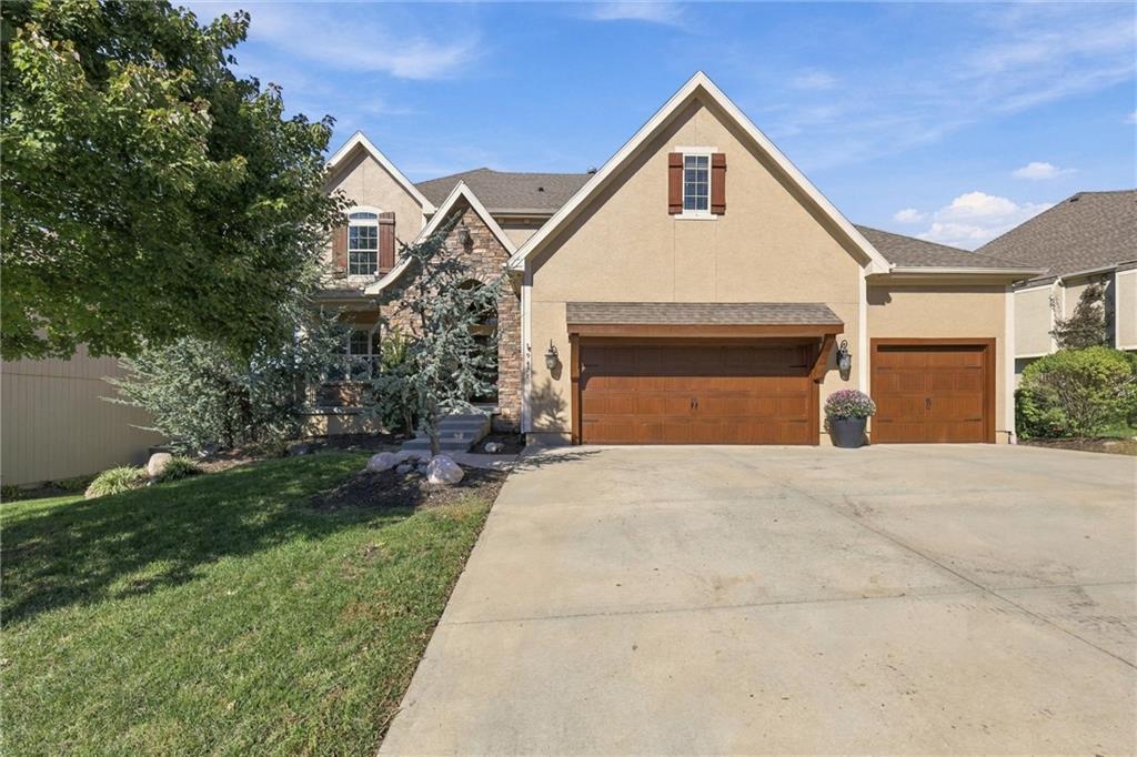 9428 W 157th Place Property Photo 1