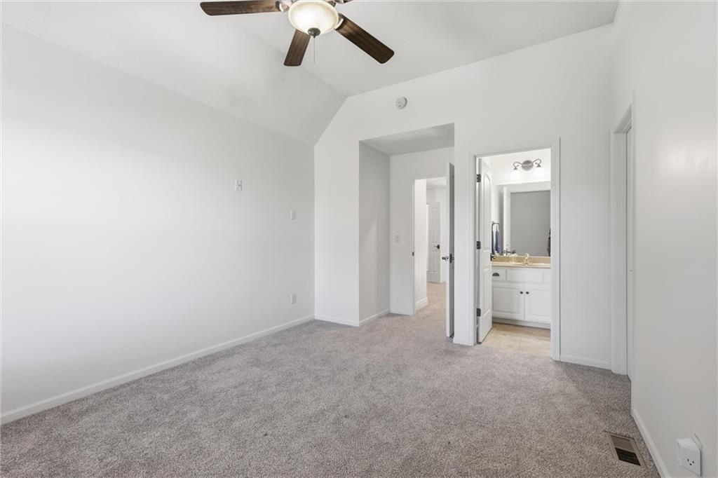 9428 W 157th Place Property Photo 41