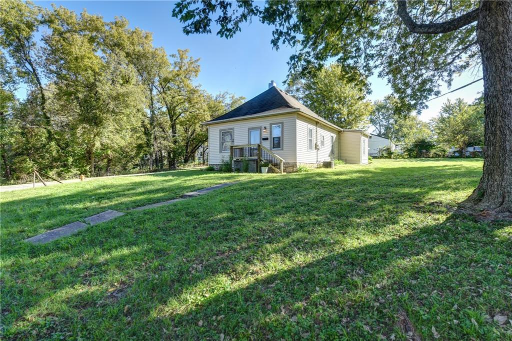 125 N Overton Avenue Property Photo 1