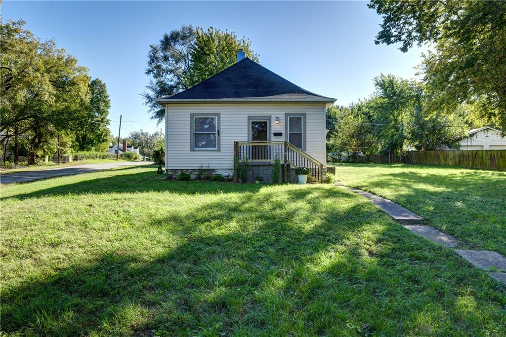 125 N Overton Avenue Property Photo 2