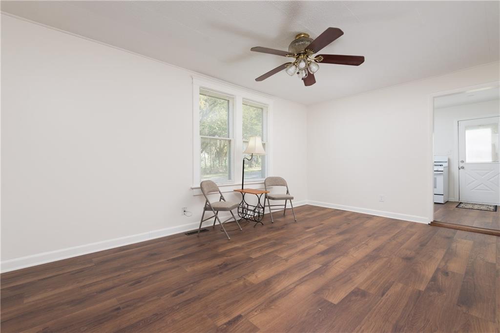 125 N Overton Avenue Property Photo 16