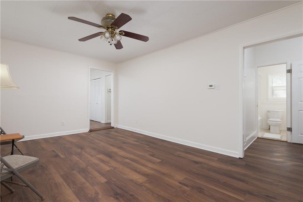 125 N Overton Avenue Property Photo 17