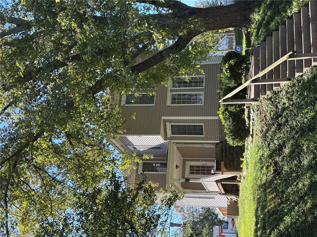 1106 Parallel Street Property Photo 2