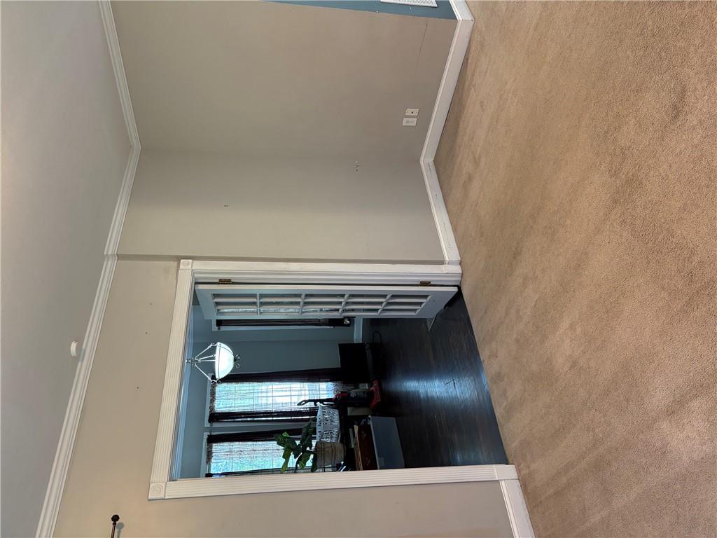 1106 Parallel Street Property Photo 8