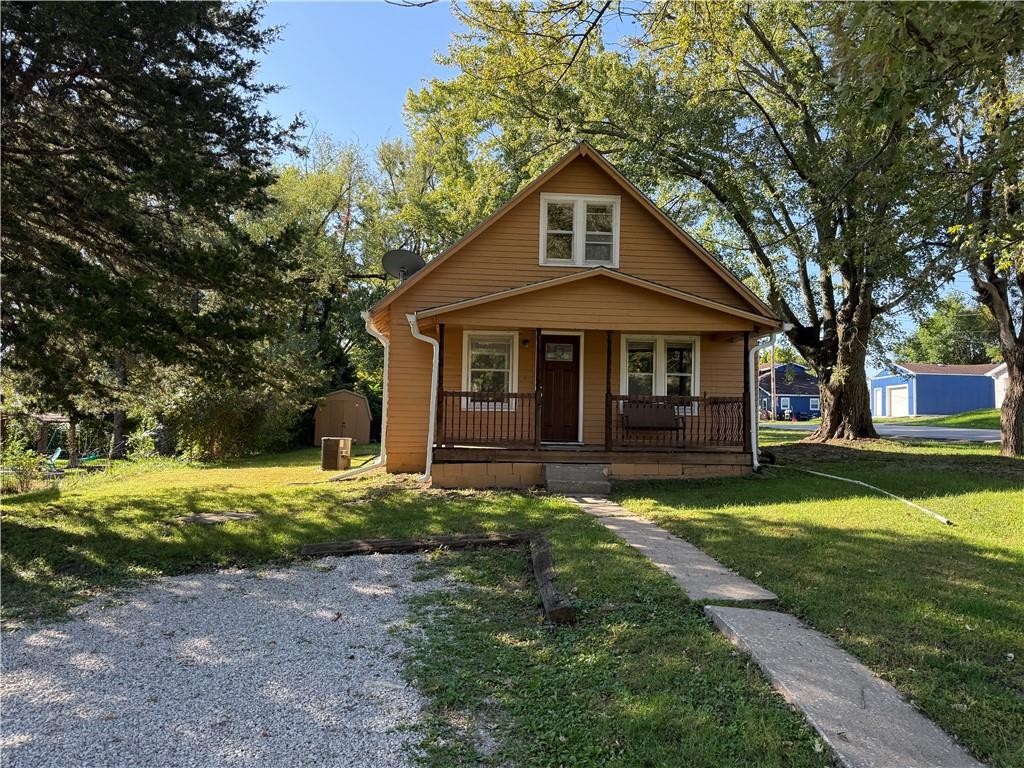404 E 4th Street Property Photo 2