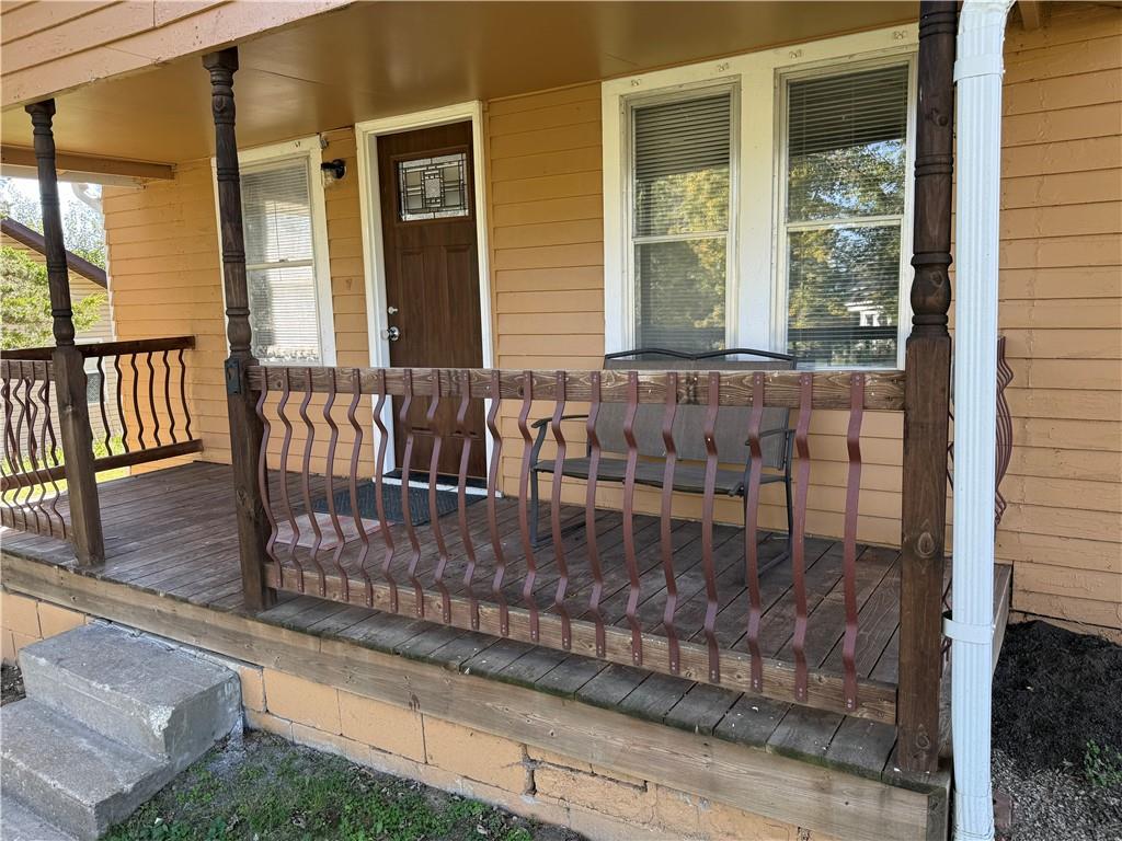 404 E 4th Street Property Photo 3
