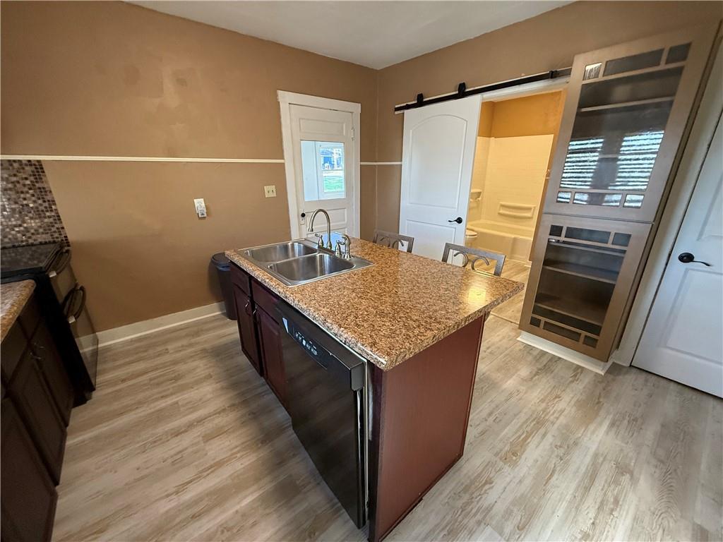 404 E 4th Street Property Photo 12