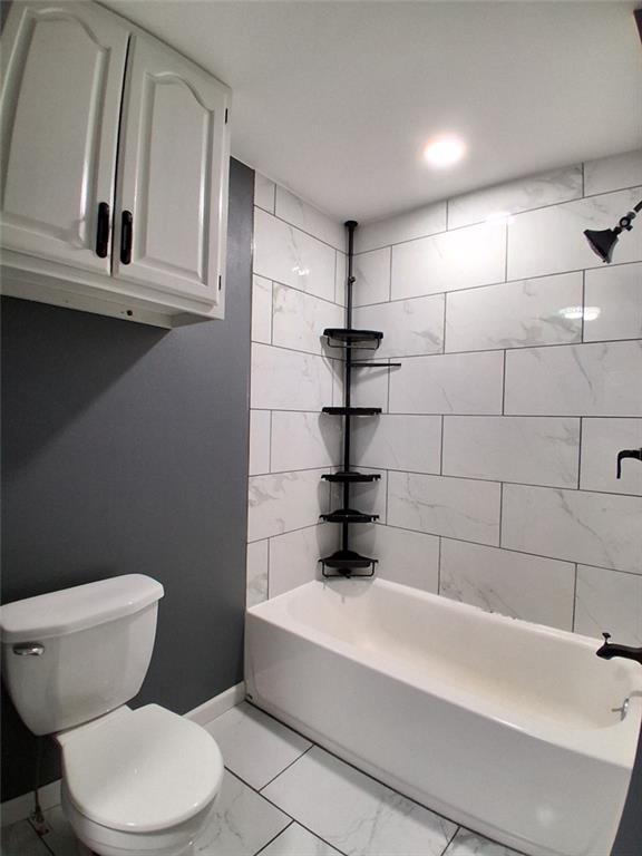 422 W 9th Street Property Photo 14