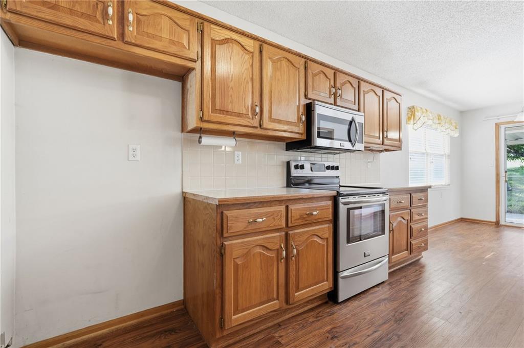 502 S Saturn Drive Property Photo 10