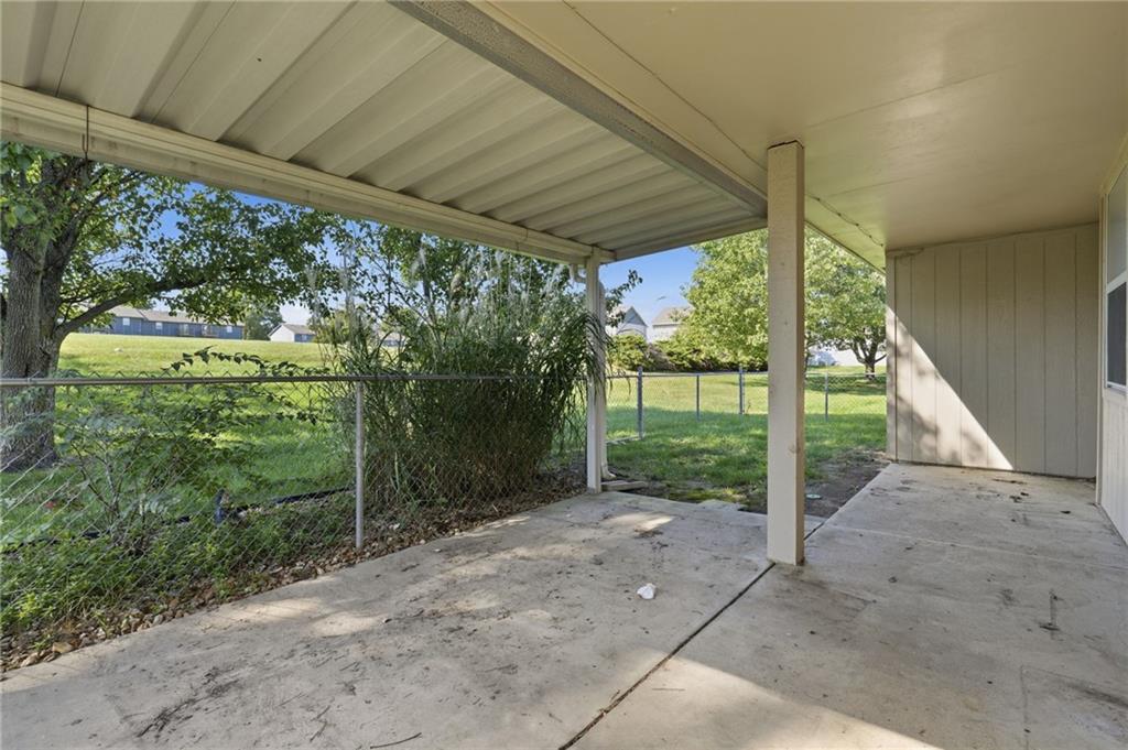 502 S Saturn Drive Property Photo 23
