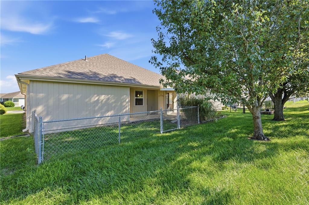 502 S Saturn Drive Property Photo 25