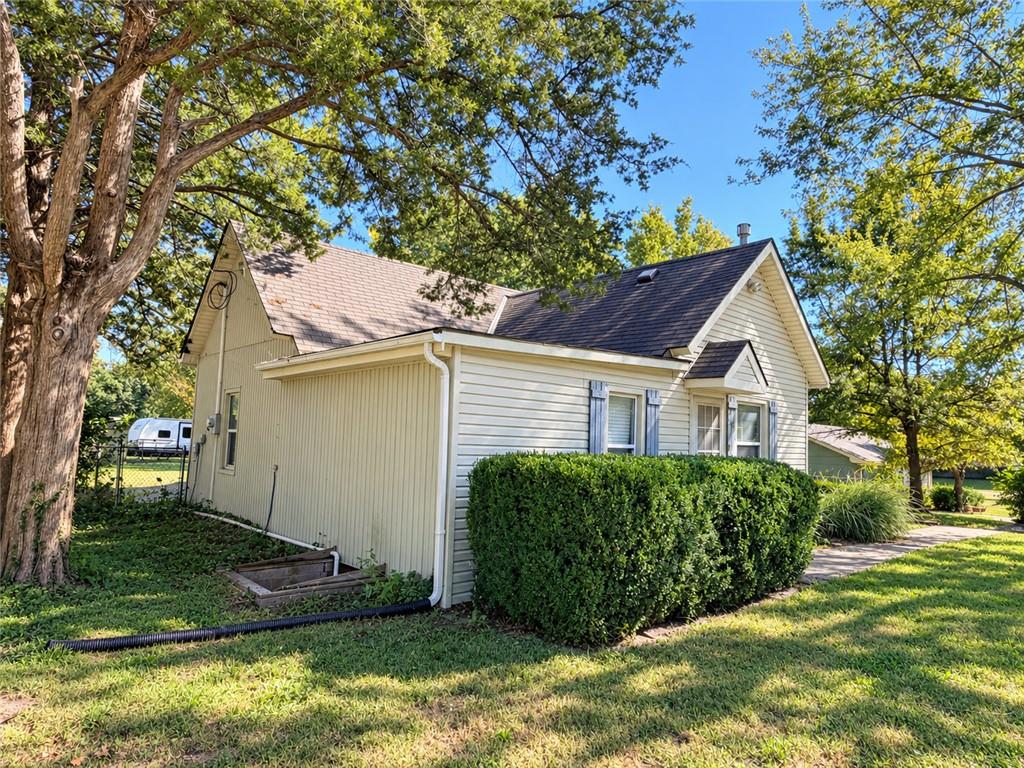 505 2nd Avenue Property Photo 2