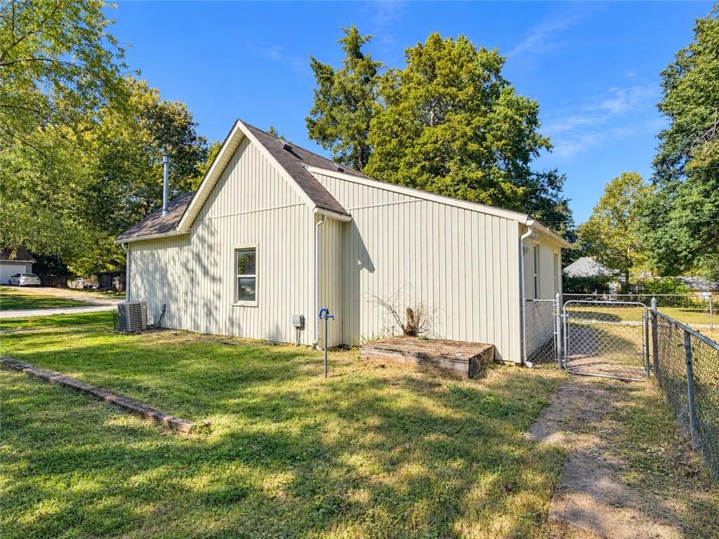 505 2nd Avenue Property Photo 3