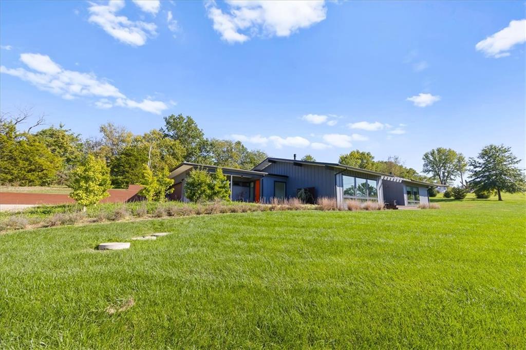 30707 E Stony Point School Road Property Photo 5