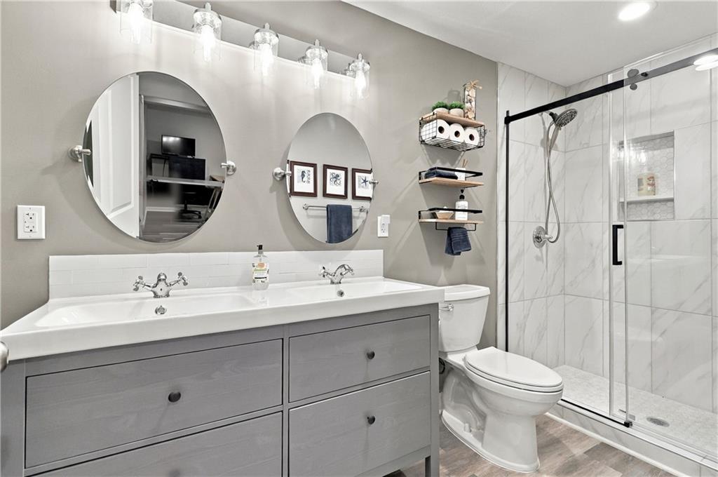 11010 Charlotte Street Property Photo 33