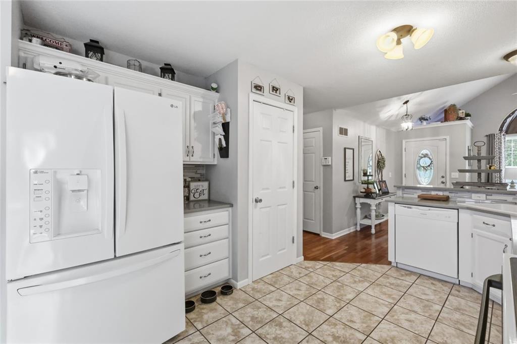 1742 S 105th Street Property Photo 15