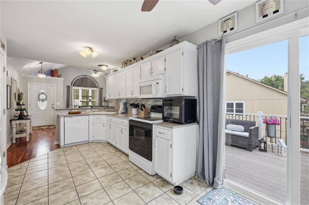 1742 S 105th Street Property Photo 16