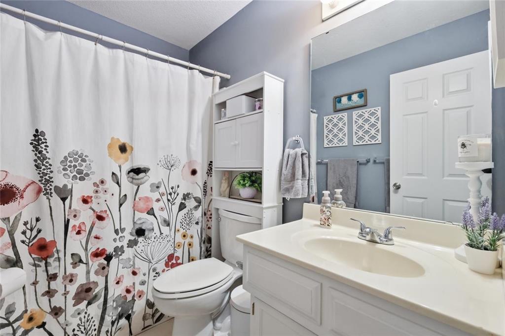 1742 S 105th Street Property Photo 30