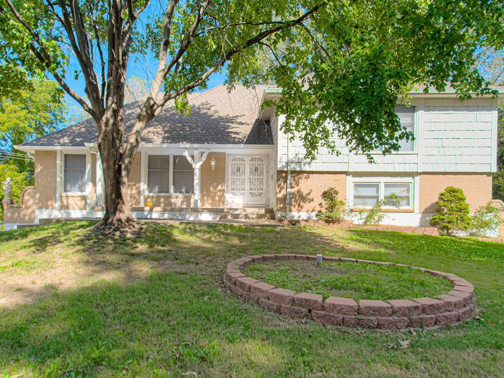 14616 E 43rd Street Property Photo 1