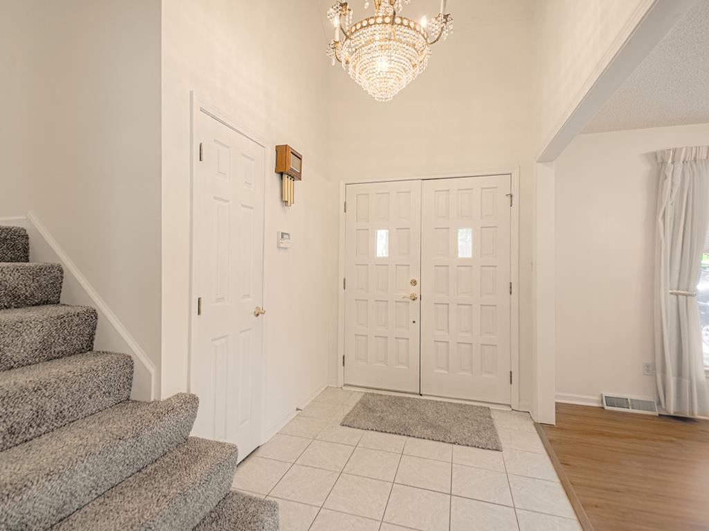 14616 E 43rd Street Property Photo 3