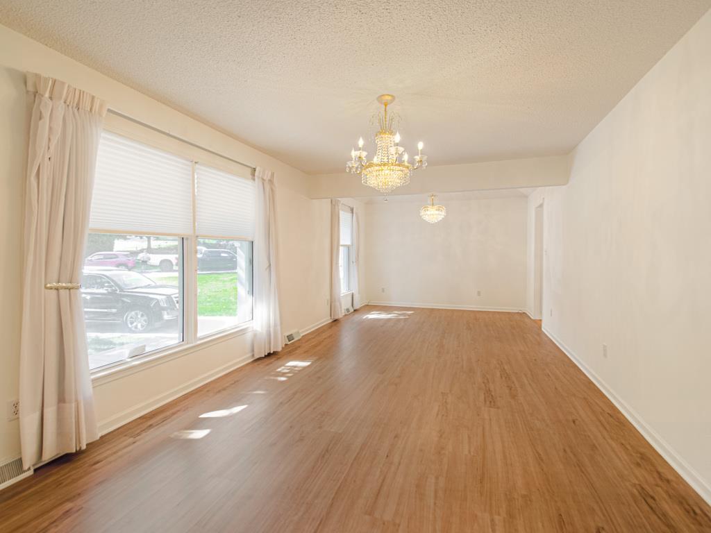 14616 E 43rd Street Property Photo 5