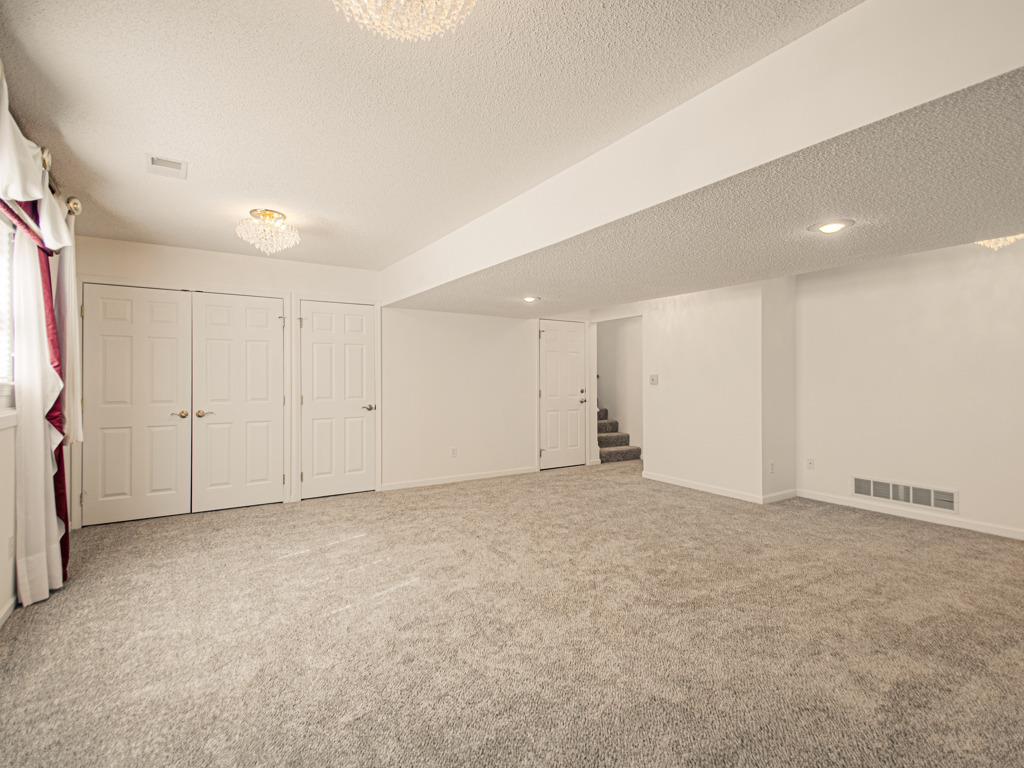 14616 E 43rd Street Property Photo 32