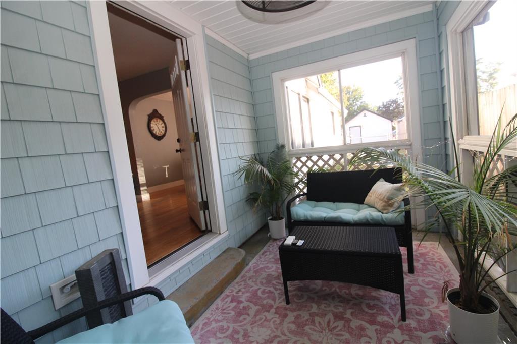 2814 Renick Street Property Photo 6
